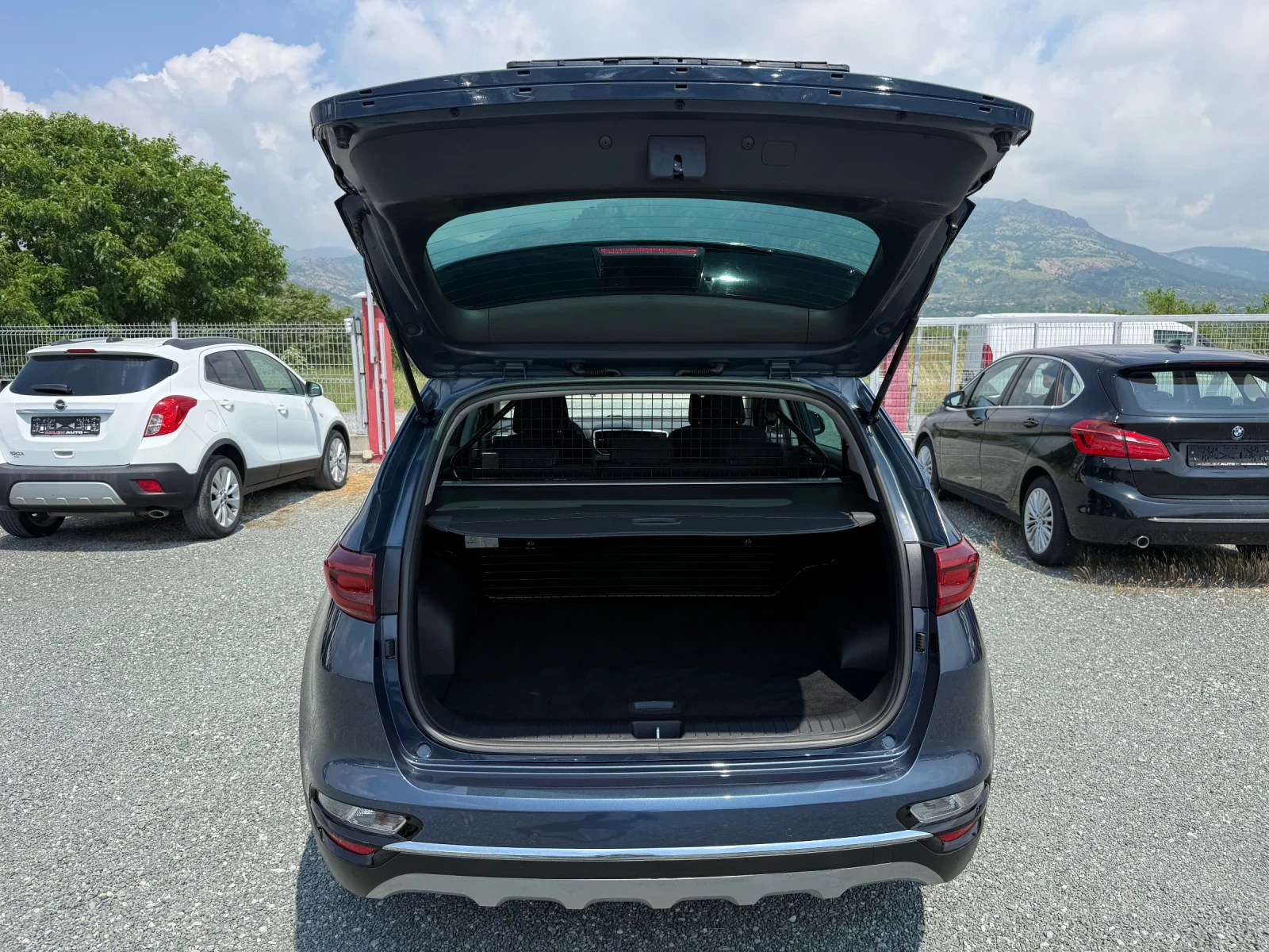 Kia Sportage (KATO НОВА), снимка 13 - Автомобили и джипове - 54650455