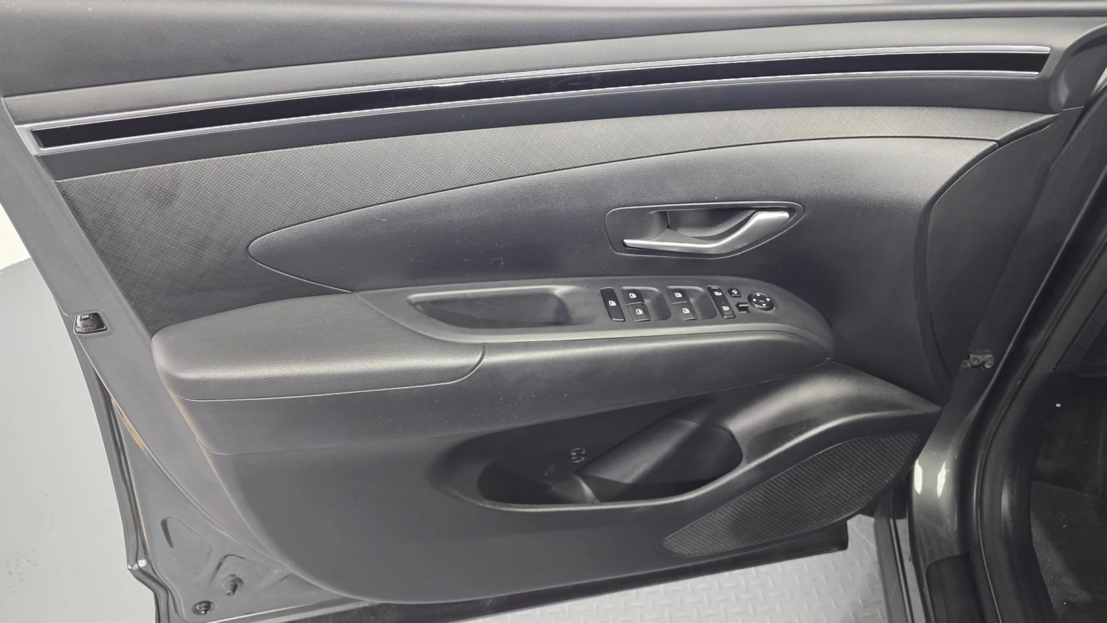 Hyundai Tucson NX4 1.6 Turbo Premium| DISTRONIC| VENTILATED| LED, снимка 10 - Автомобили и джипове - 54659649