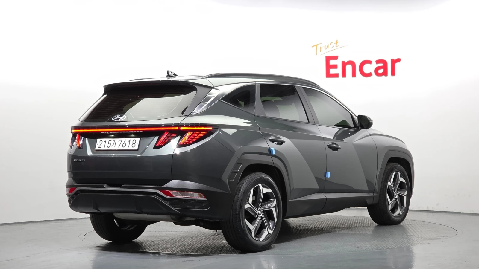 Hyundai Tucson NX4 1.6 Turbo Premium| DISTRONIC| VENTILATED| LED, снимка 2 - Автомобили и джипове - 54659649