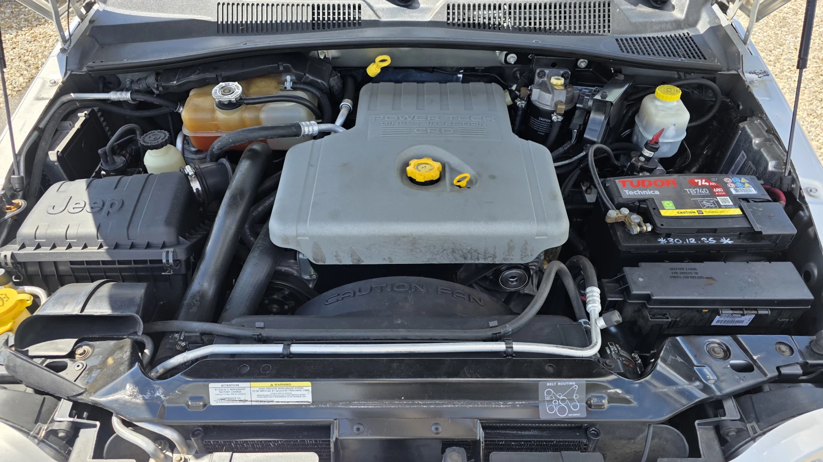 Jeep Cherokee 2.8 CRDI Italia, снимка 13 - Автомобили и джипове - 54910510