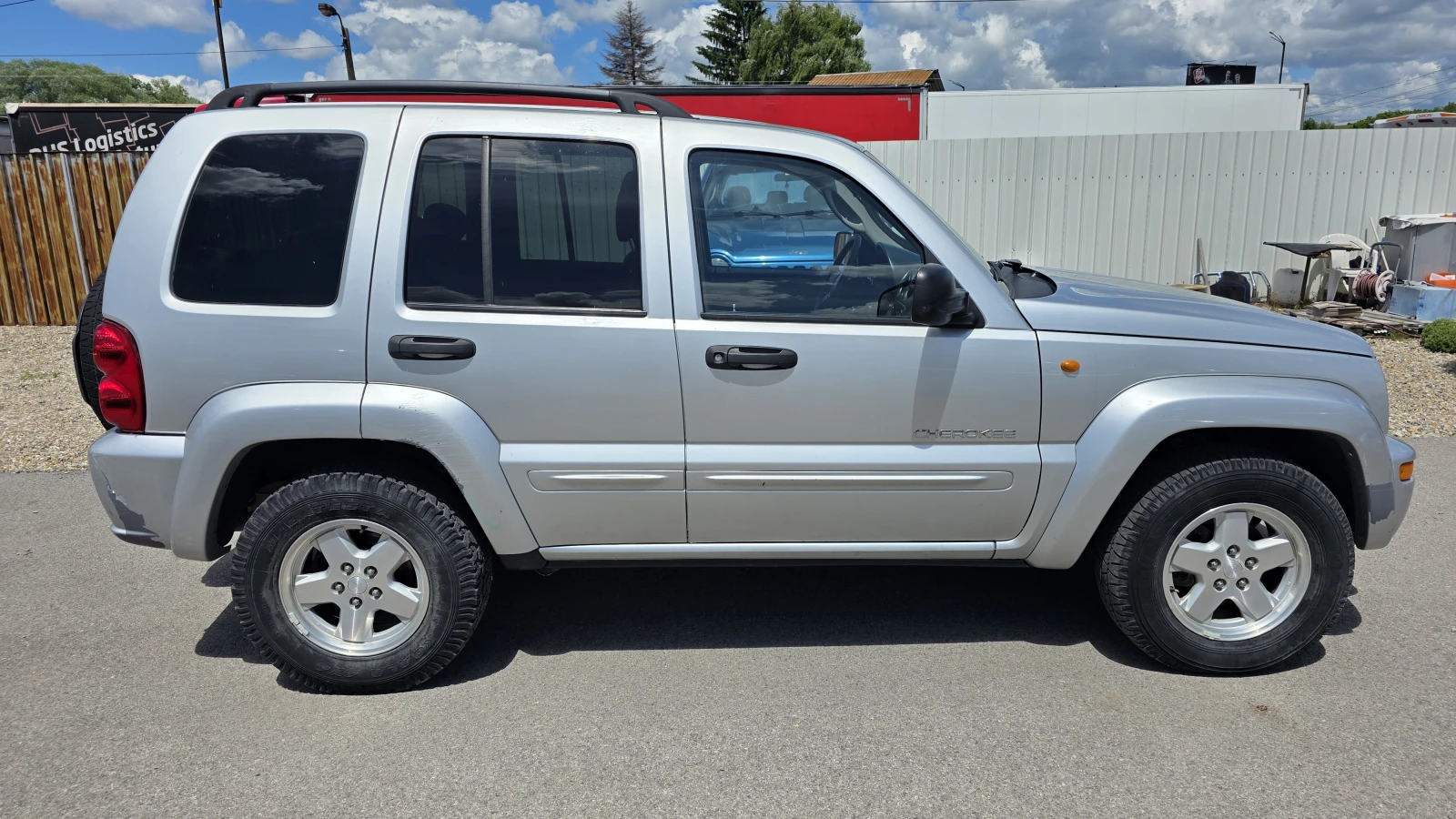Jeep Cherokee 2.8 CRDI Italia, снимка 4 - Автомобили и джипове - 54910510