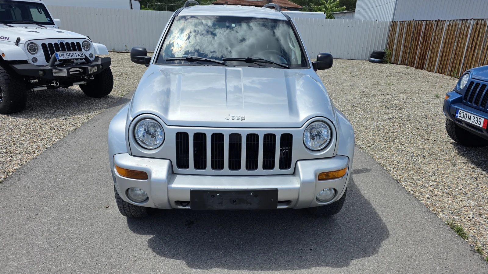 Jeep Cherokee 2.8 CRDI Italia, снимка 2 - Автомобили и джипове - 54910510