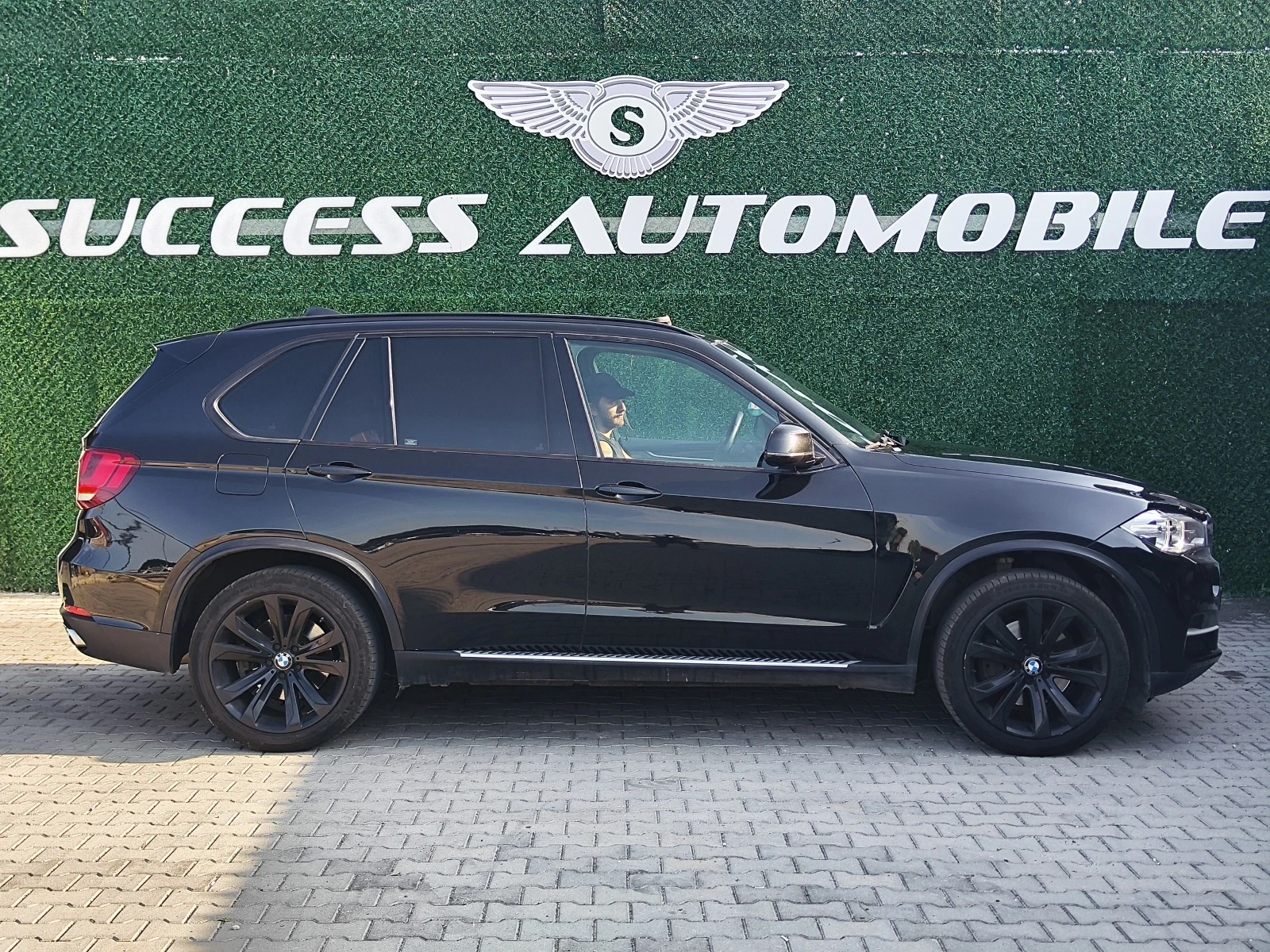 BMW X5 4.0* HEADUP* PANORAMA* PODGREV* MEMORY* LIZING | Mobile.bg � ����������� 3