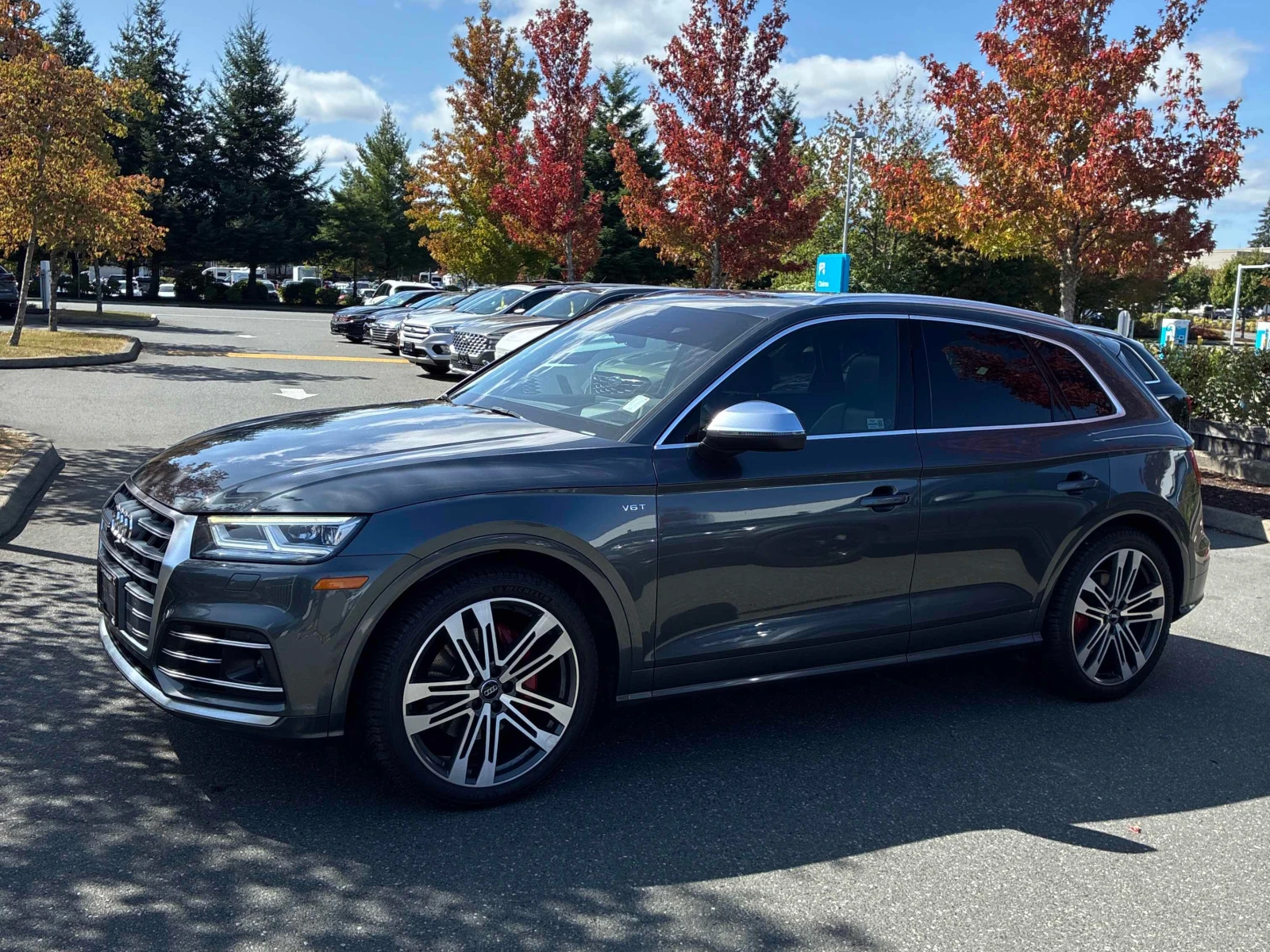 Audi SQ5 * Technik * CARFAX * ОПЦИЯ ЗА ФИНАНСИРАНЕ, снимка 17 - Автомобили и джипове - 56069227