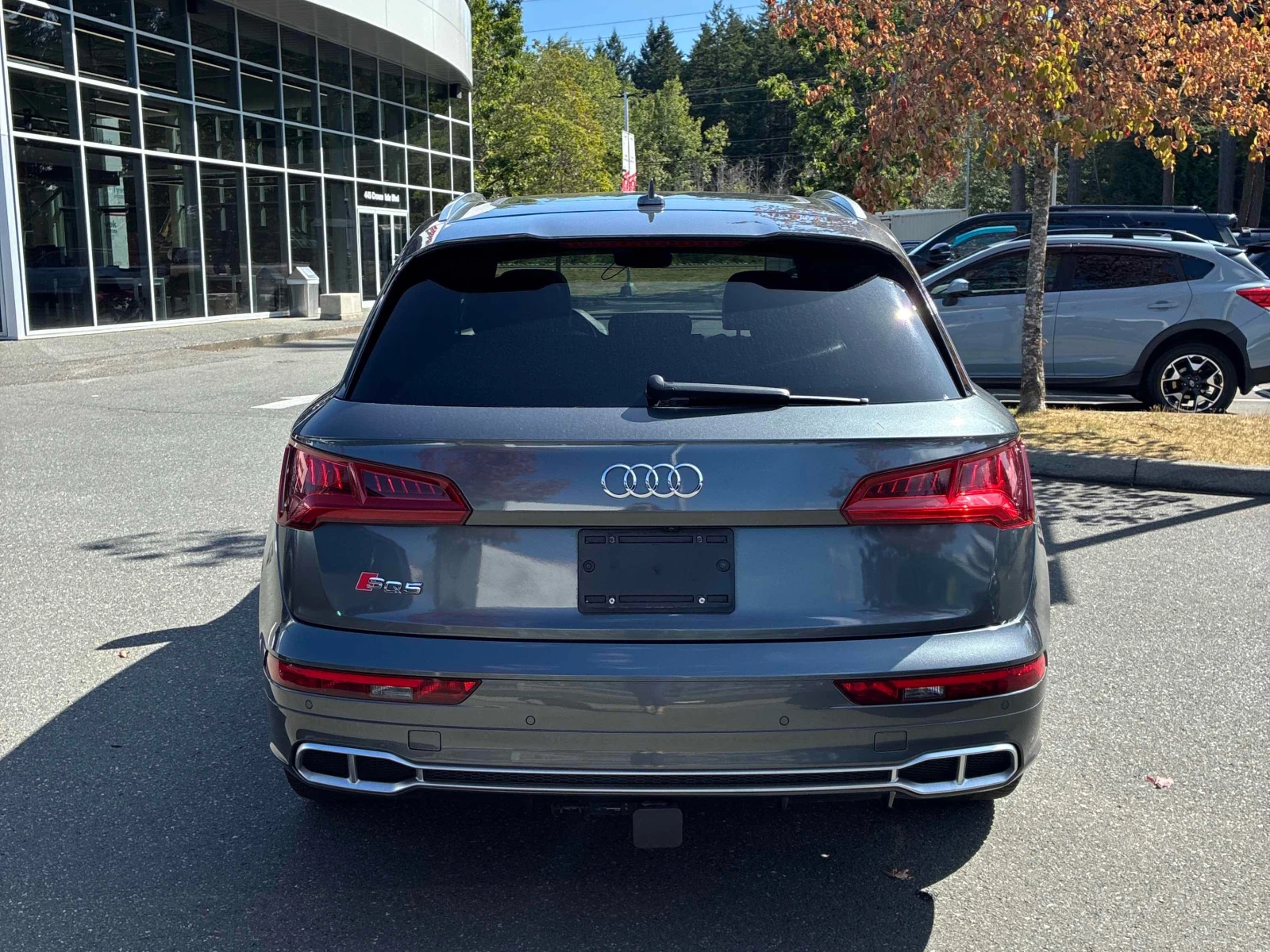 Audi SQ5 * Technik * CARFAX * ОПЦИЯ ЗА ФИНАНСИРАНЕ, снимка 4 - Автомобили и джипове - 56069227