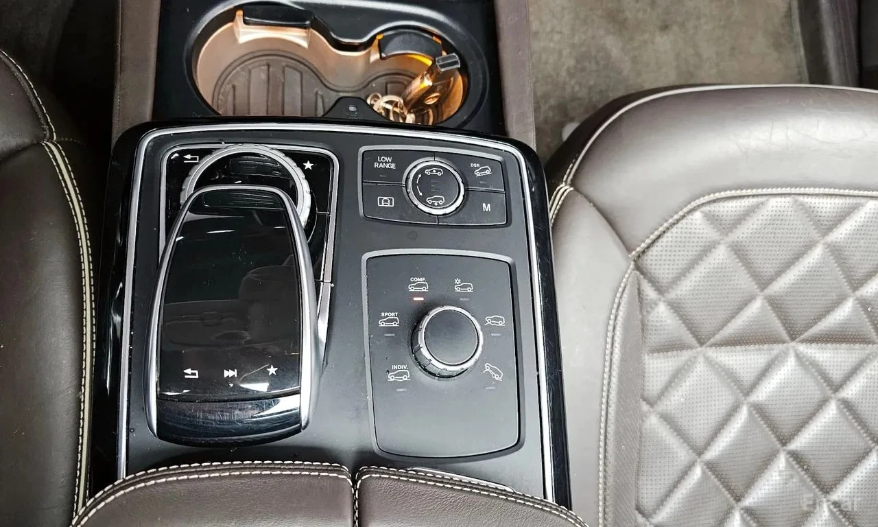 Mercedes-Benz GLS 500 GLS500/4MATIC/ДИСТРОНИК/360/ОБДУХ/ДВД, снимка 17 - Автомобили и джипове - 56134299