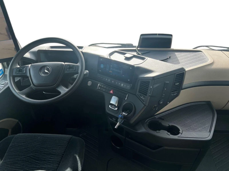 Mercedes-Benz Actros 1843 LS ADR, снимка 6 - Камиони - 47925584