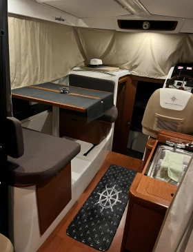 Моторна яхта Jeanneau Merry Fisher 855 , снимка 12