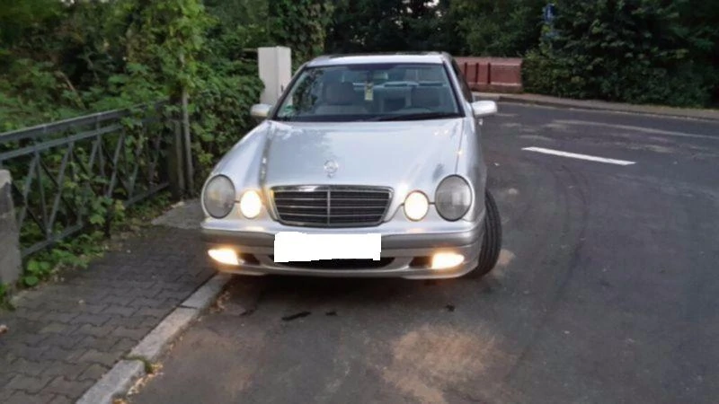 Охладителна система за Mercedes-Benz E 200, снимка 1 - Части - 22410817