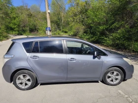 Toyota Verso 2.0 D4D, снимка 2