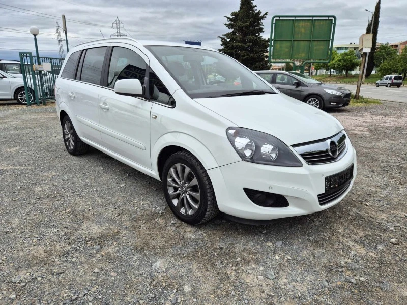 Opel Zafira 1.6i Метан, снимка 7 - Автомобили и джипове - 45527849