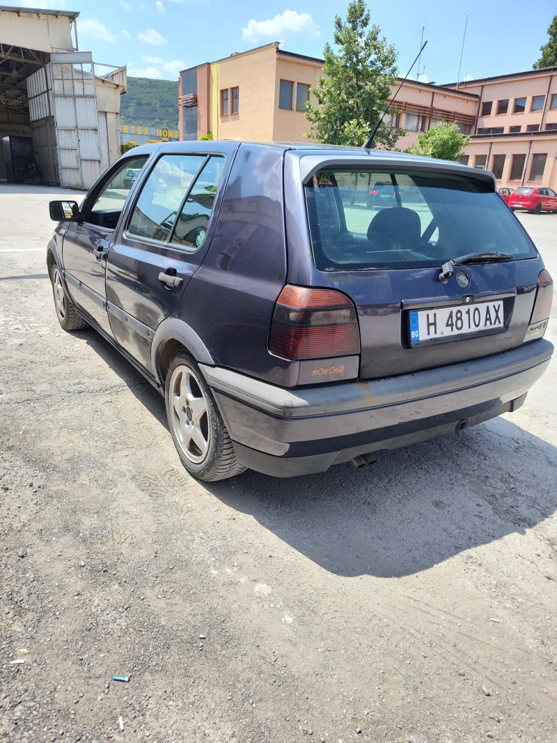 VW Golf 2.0 GTI, снимка 2 - Автомобили и джипове - 47782601