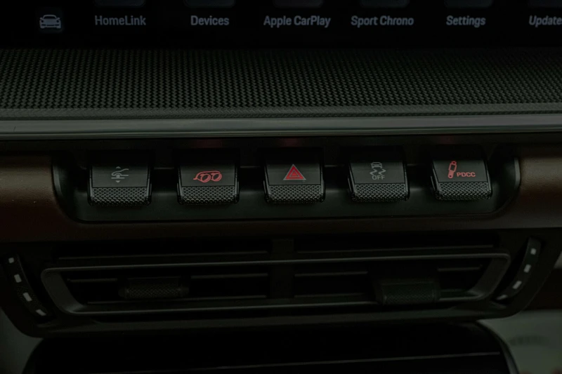 Porsche 911 992/Turbo S/Burmester/PDCC/PDK/PDLS+ /PCCB/Sport C, снимка 13 - Автомобили и джипове - 51158823