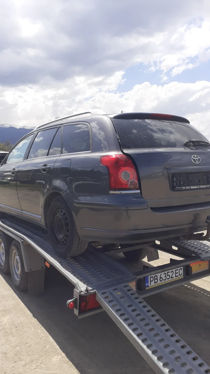 Toyota Avensis 2.2/177 DCAT, снимка 4 - Автомобили и джипове - 51402193