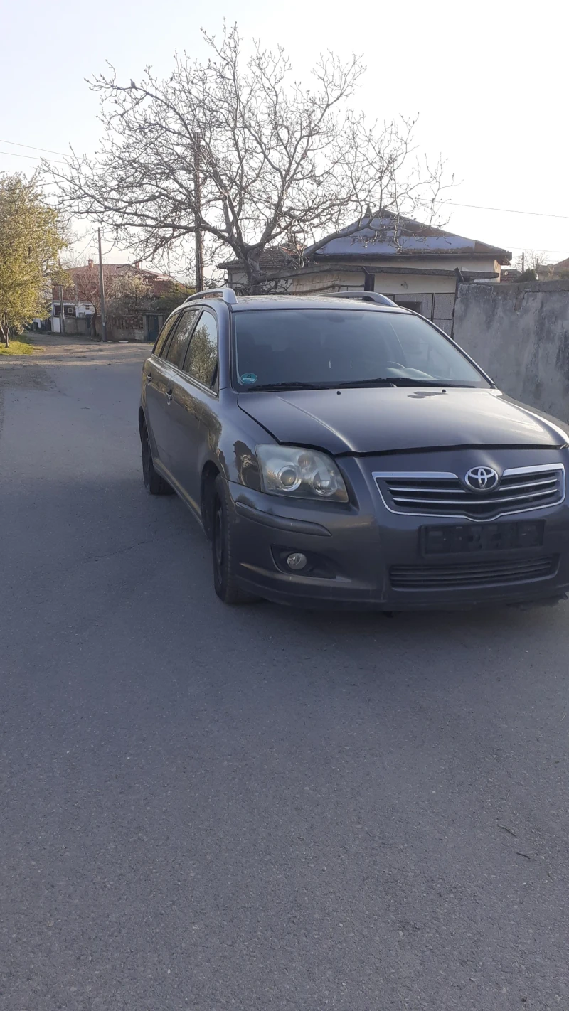 Toyota Avensis 2.2/177 DCAT, снимка 5 - Автомобили и джипове - 51402193