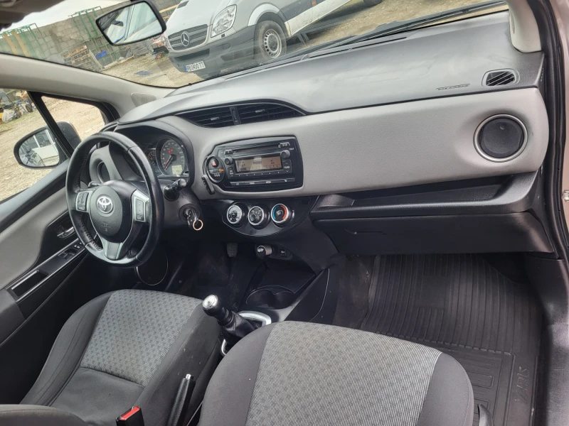 Toyota Yaris LPG Лизинг Бартер, снимка 10 - Автомобили и джипове - 53585010