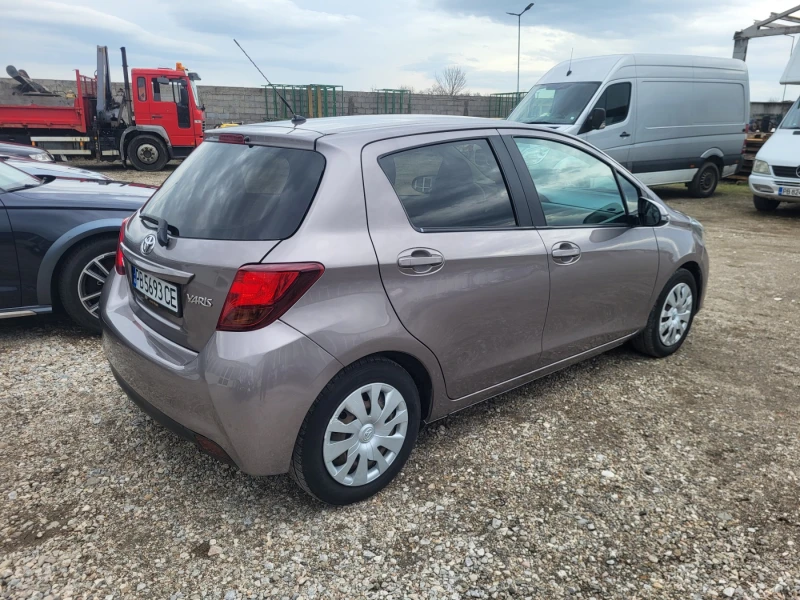 Toyota Yaris LPG Лизинг Бартер, снимка 7 - Автомобили и джипове - 53585010