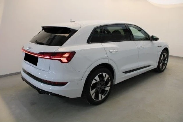 Audi E-Tron S-LINE, снимка 3 - Автомобили и джипове - 41541255