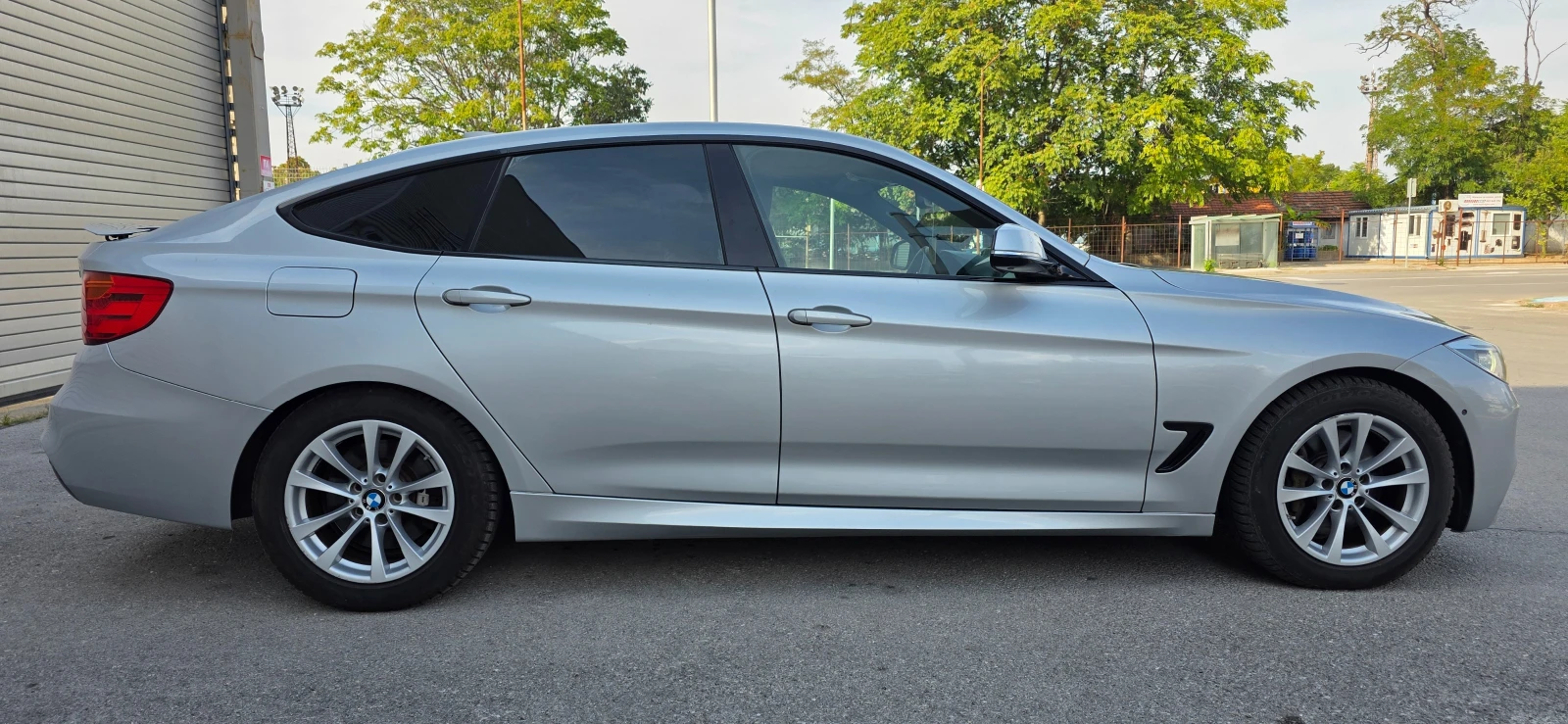 BMW 335 I * Xdrive* Mpack* KEYLESS* 360 CAMERI* ШВЕЙЦАРИЯ*, снимка 4 - Автомобили и джипове - 55197631