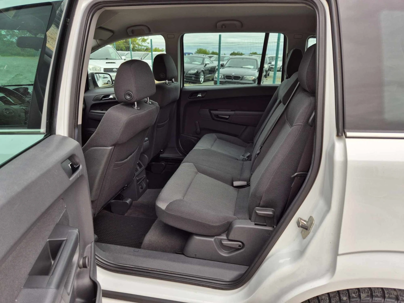 Opel Zafira 1.6i Метан | Mobile.bg — изображение 12