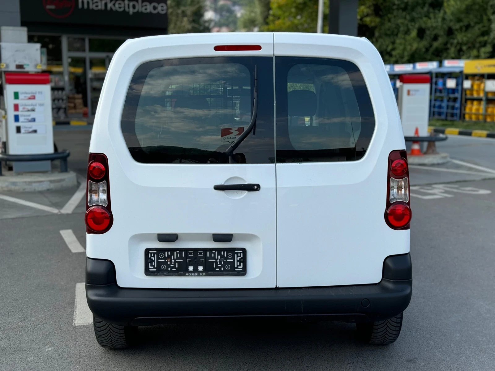 Citroen Berlingo 1.6 HDI Климатик/Подгрев/3 места - изображение 6