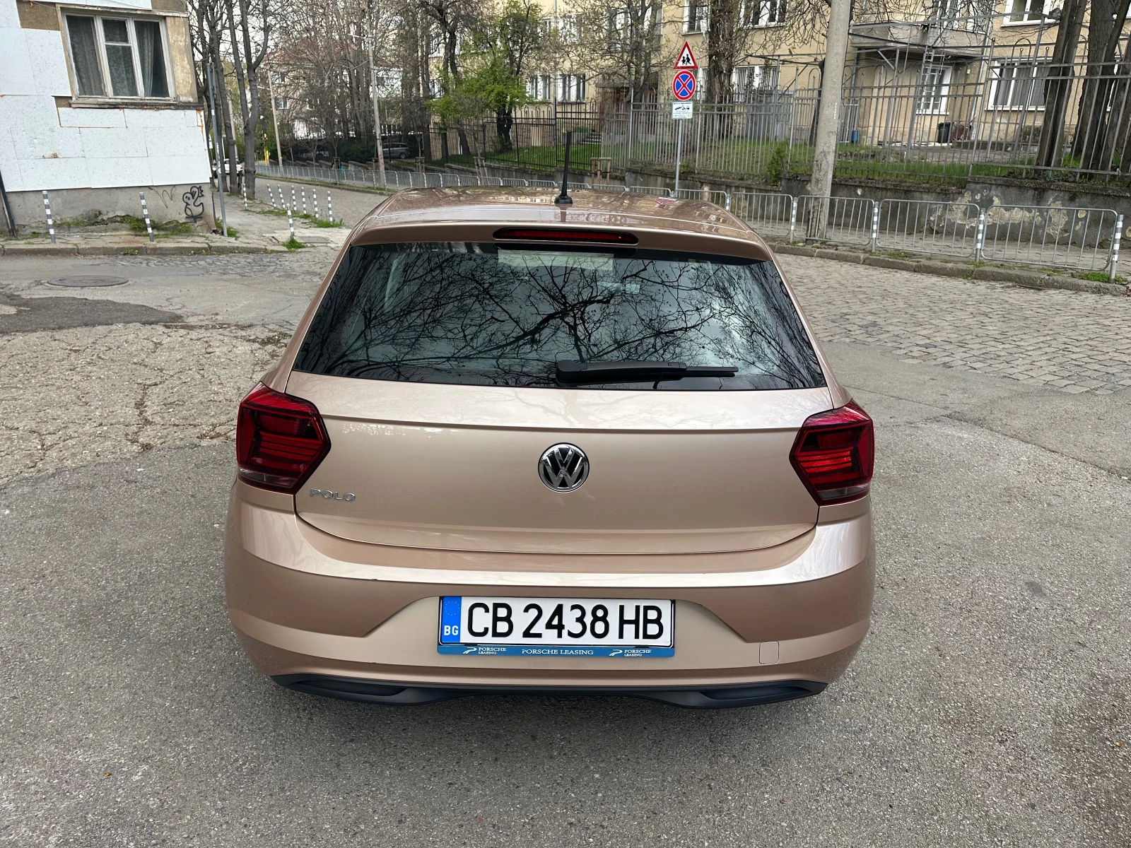 VW Polo Highline 1.0 TSI BMT DSG - изображение 4