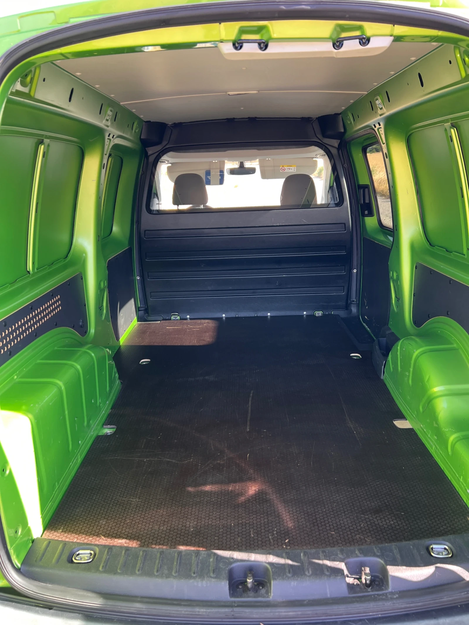 VW Caddy Maxi 2.0TDI-6ск-150кс - изображение 7