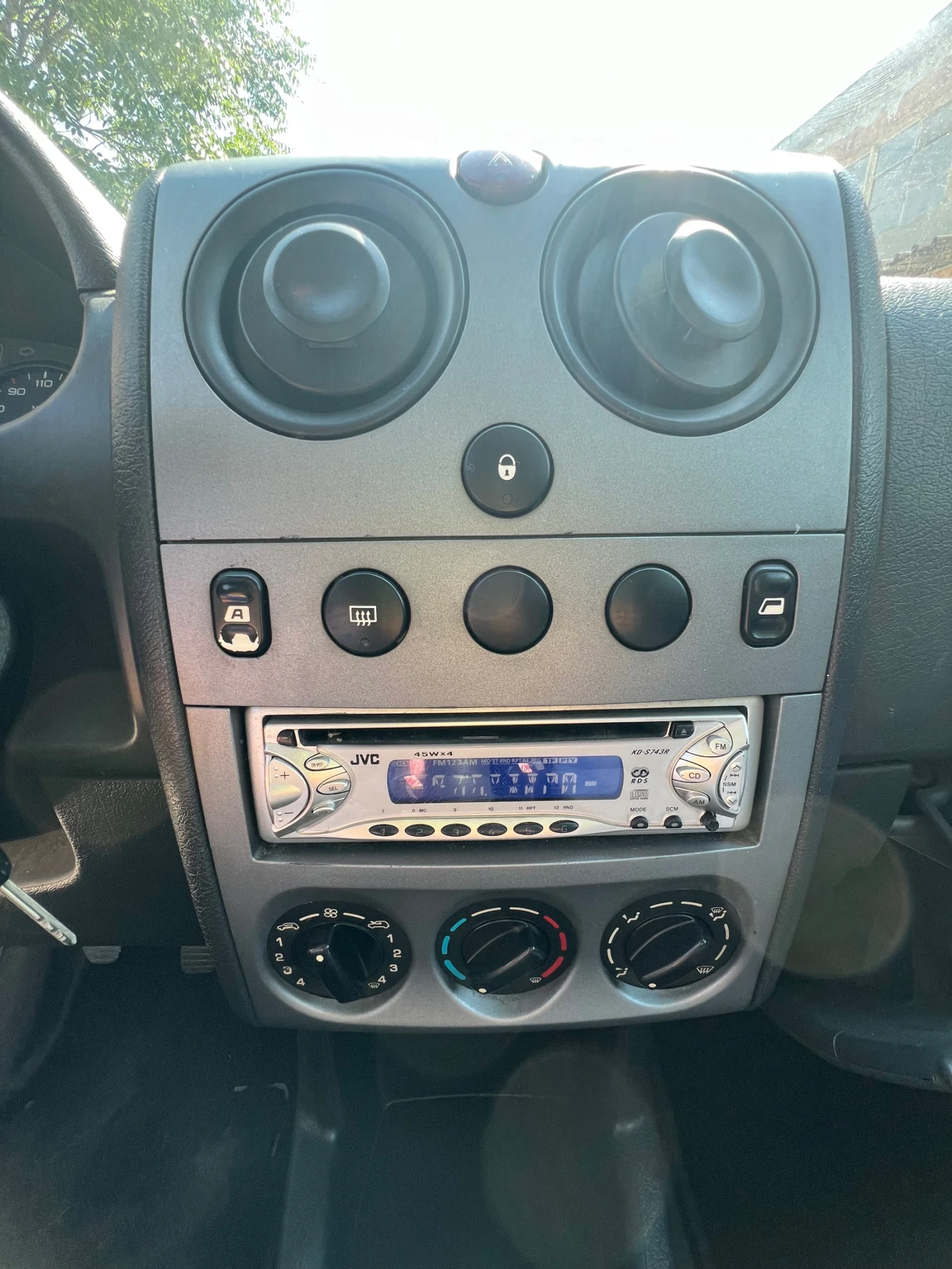 Peugeot Partner 1.6 HDI - изображение 9