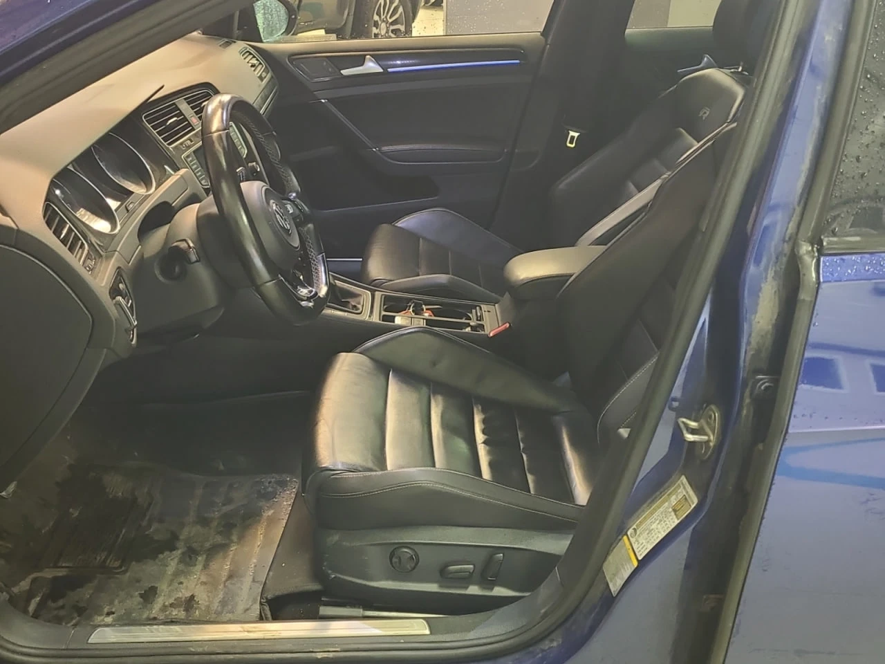 VW Golf * АВТО КРЕДИТ* ЦЕНА ДО БГ * СЕРВИЗНА ИСТОРИЯ *  - изображение 6