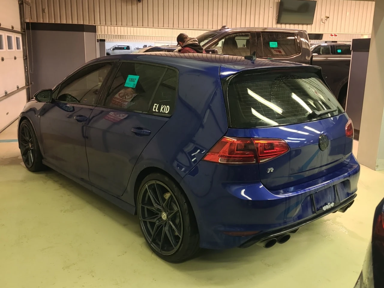 VW Golf * АВТО КРЕДИТ* ЦЕНА ДО БГ * СЕРВИЗНА ИСТОРИЯ *  - изображение 3