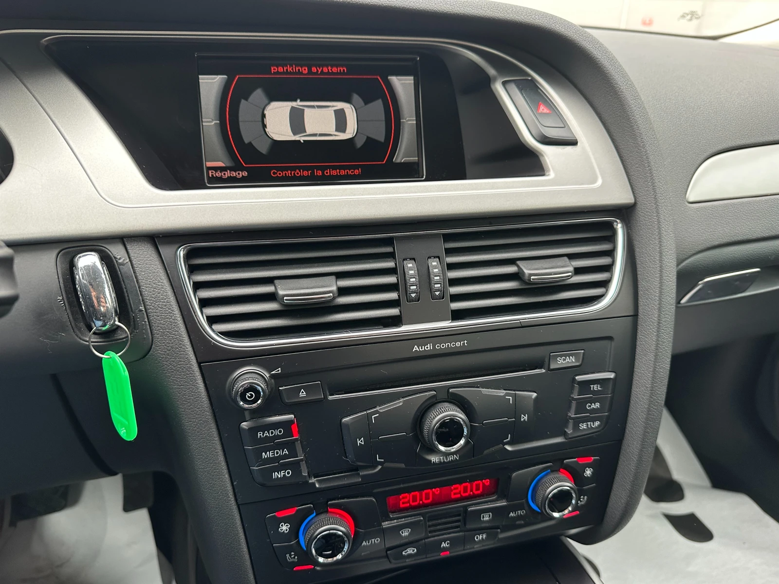 Audi A4 1.8i 123000��!/����/1 ����������/������!/��������  | Mobile.bg � ����������� 12