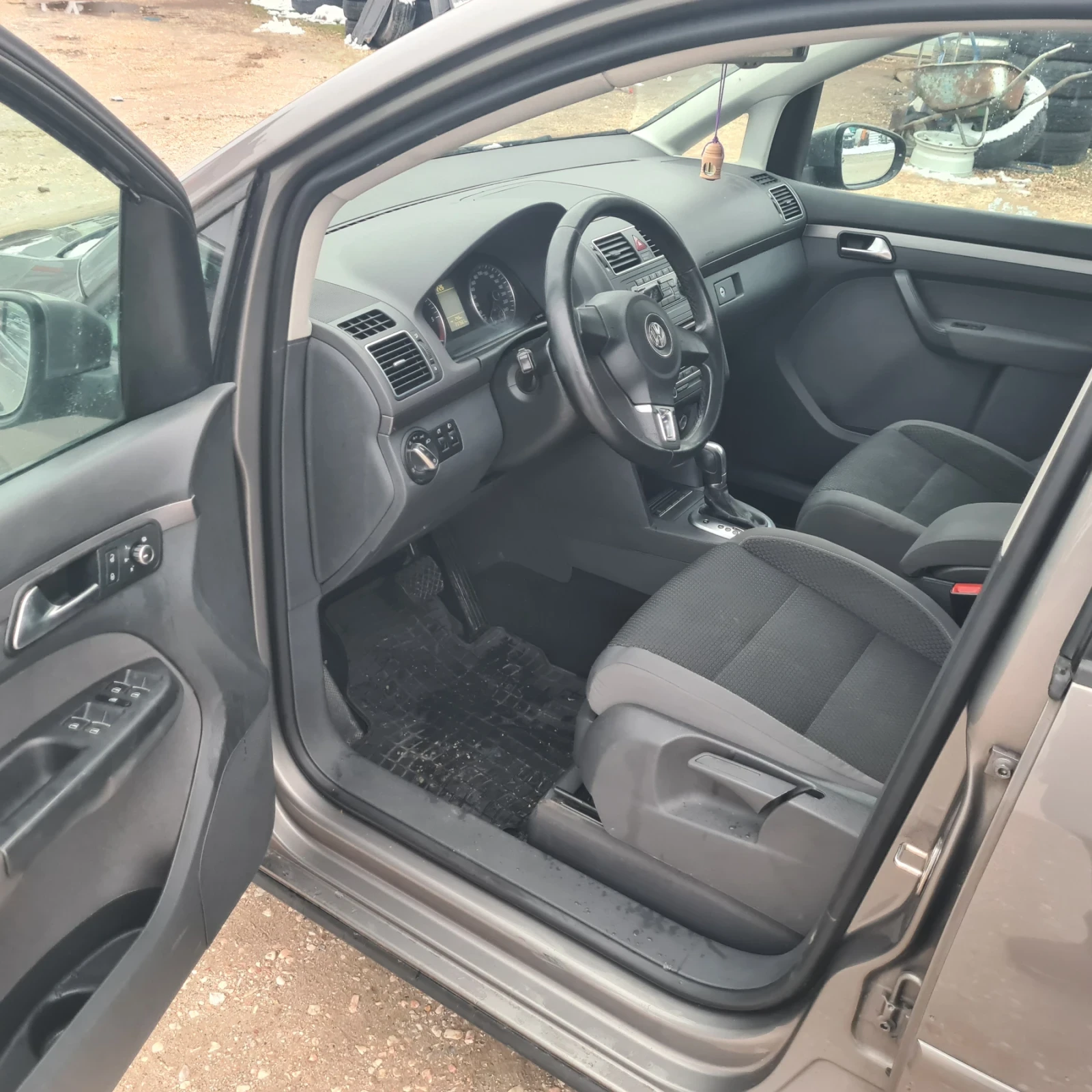 VW Touran  - изображение 10