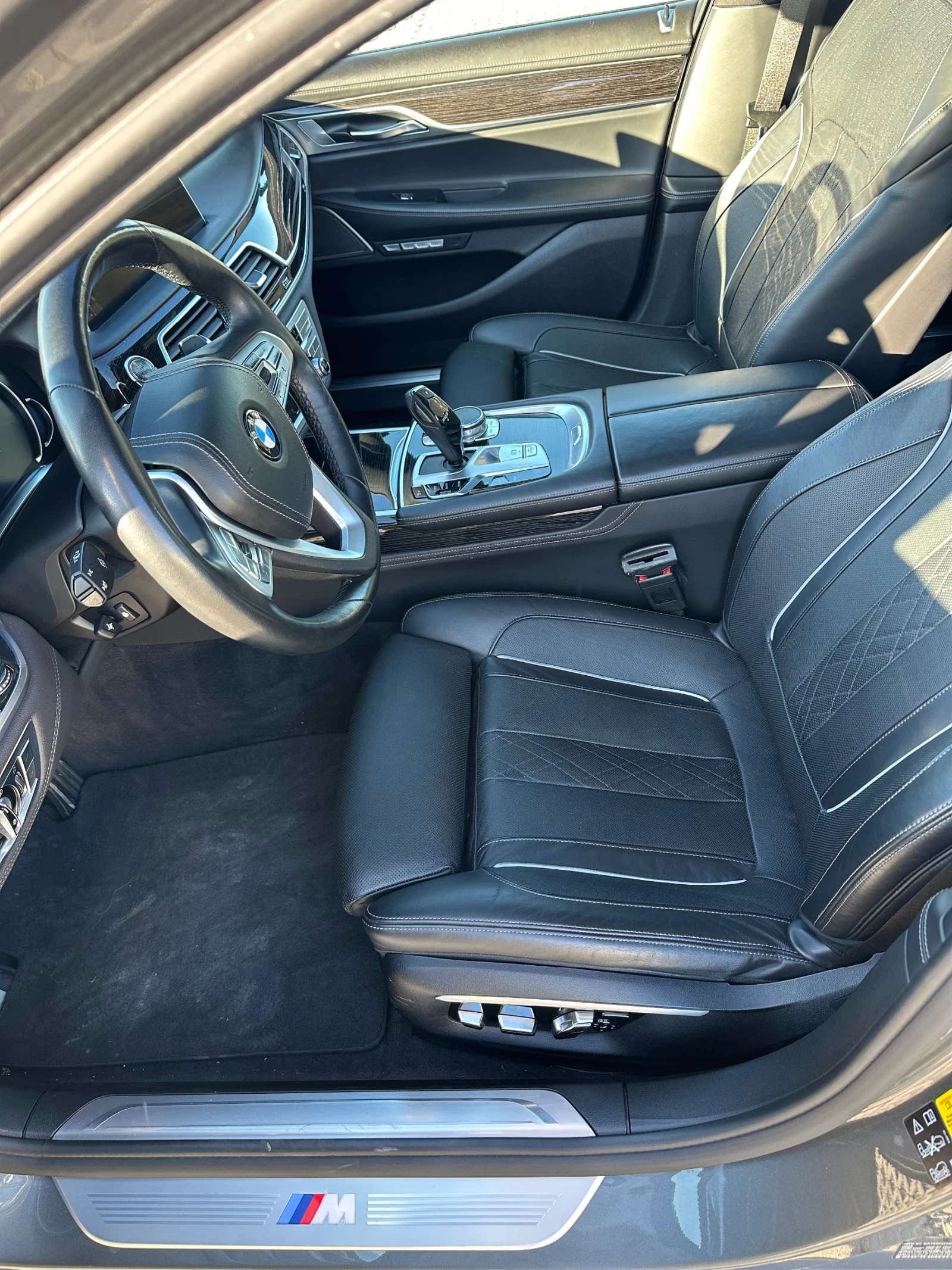 BMW 750 136700 km, снимка 8 - Автомобили и джипове - 53771042