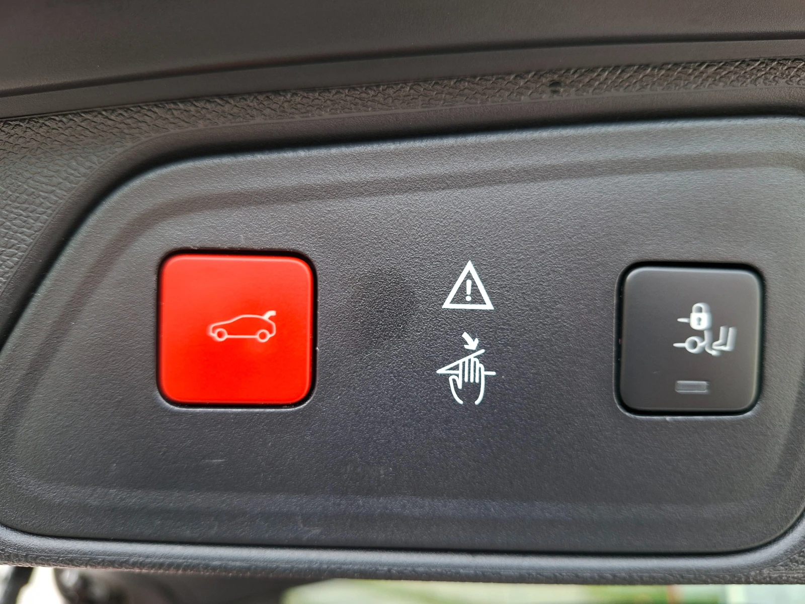 Peugeot 3008 2.0HDI 180 GT 135000km, снимка 16 - Автомобили и джипове - 54031838