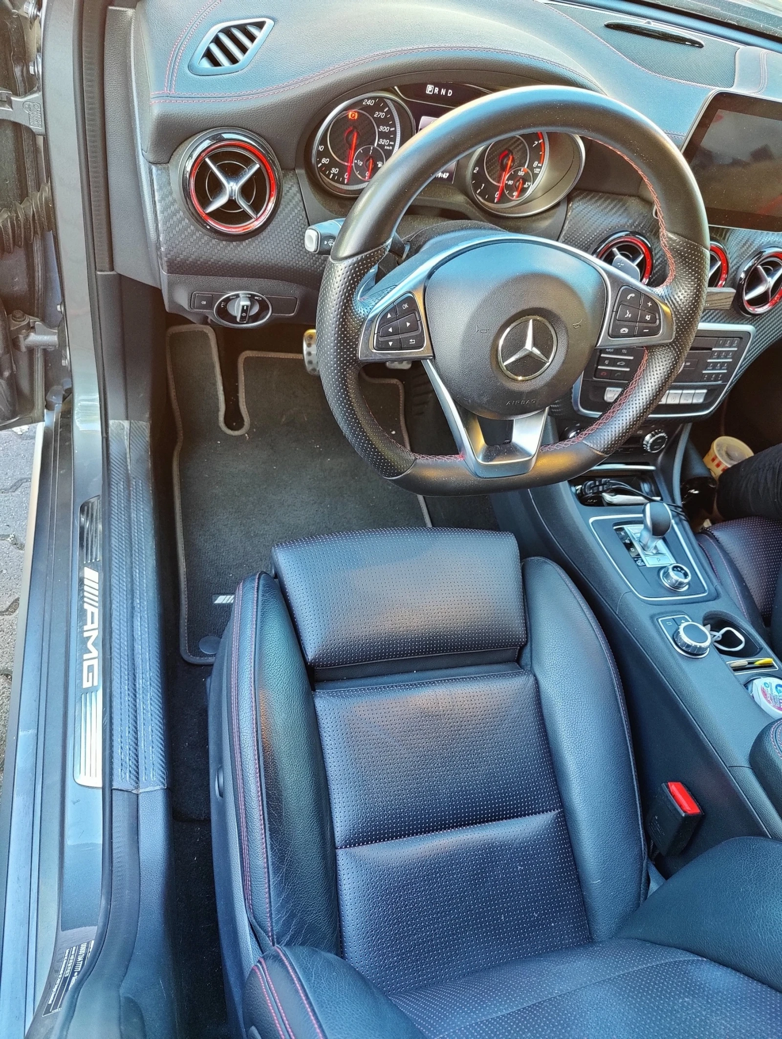 Mercedes-Benz A45 AMG 4matic, немски, всички оригинални, снимка 9 - Автомобили и джипове - 54596099