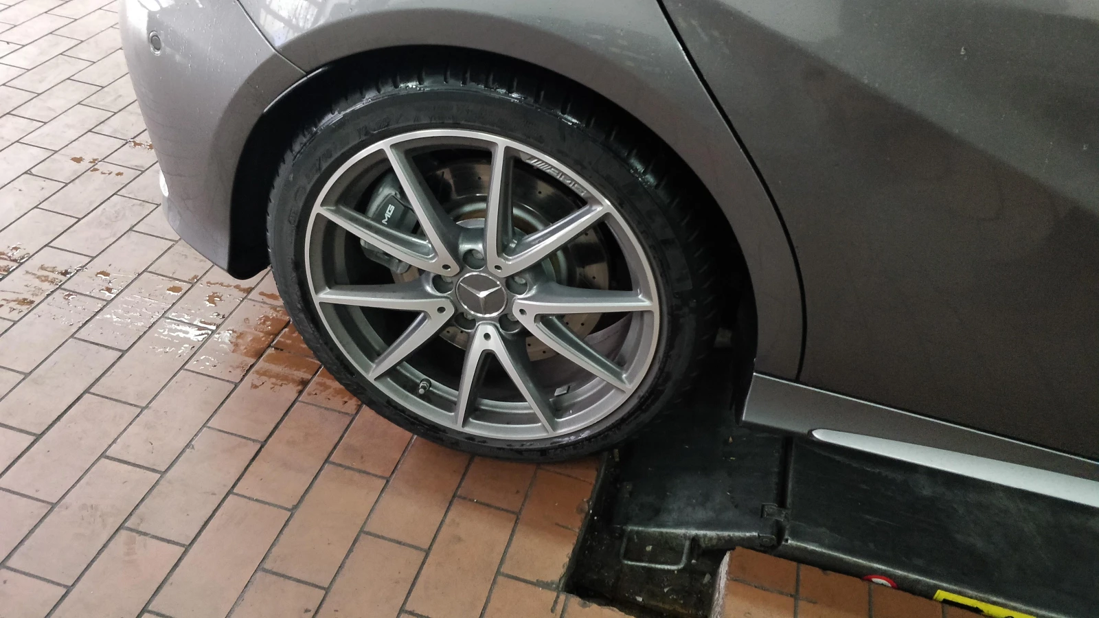 Mercedes-Benz A45 AMG 4matic, немски, всички оригинални, снимка 5 - Автомобили и джипове - 54596099