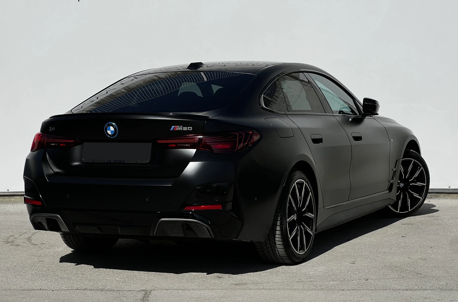 BMW i4 M50 xDrive, снимка 2 - Автомобили и джипове - 54852678