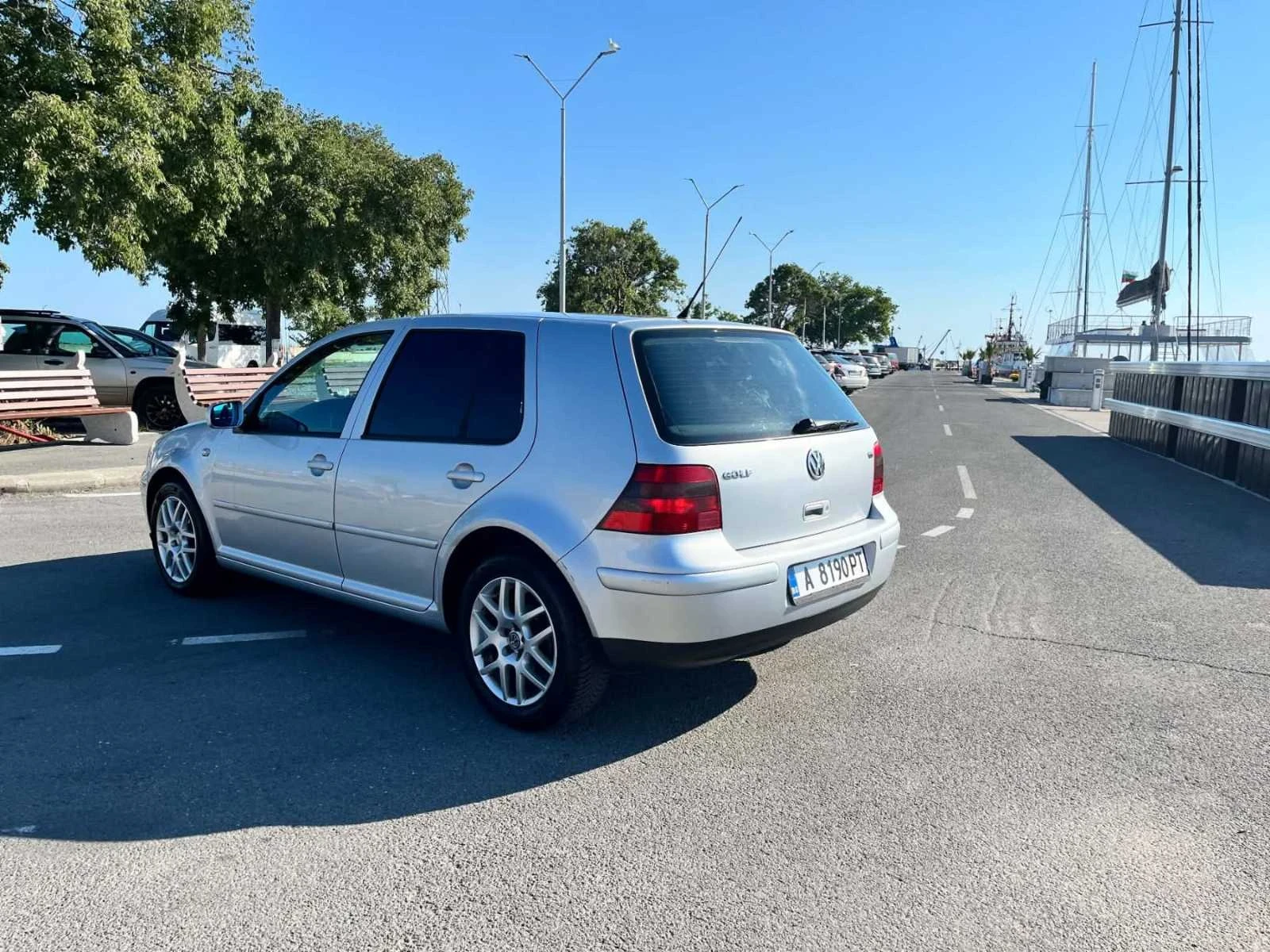 VW Golf 1.6i бензин, снимка 6 - Автомобили и джипове - 55063986