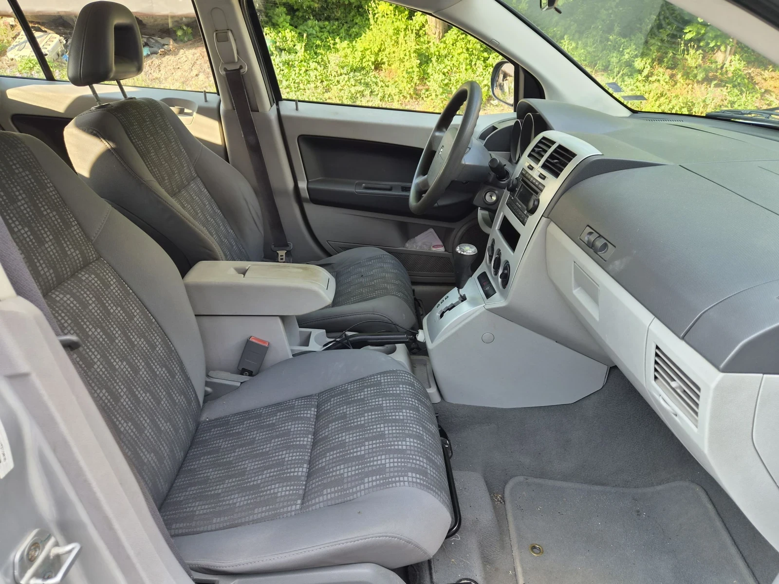 Dodge Caliber 2.0 Benzin/Gas, снимка 8 - Автомобили и джипове - 55156070