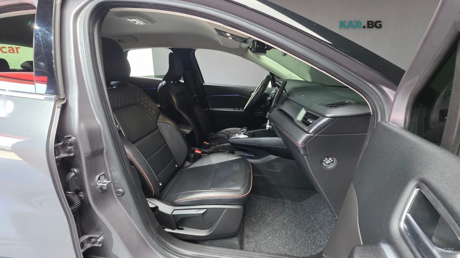 Renault Captur 1.3TCe* Initiale Paris* КОЖА* ПОДГРЕВ* 360* , снимка 9 - Автомобили и джипове - 55314718