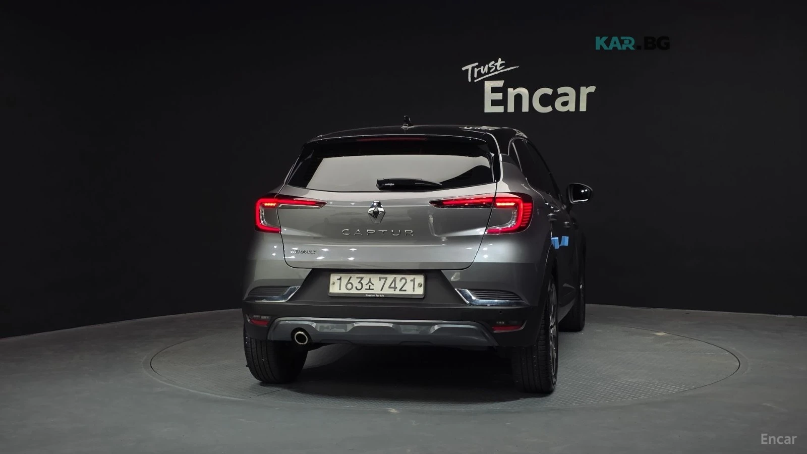 Renault Captur 1.3TCe* Initiale Paris* КОЖА* ПОДГРЕВ* 360* , снимка 4 - Автомобили и джипове - 55314718
