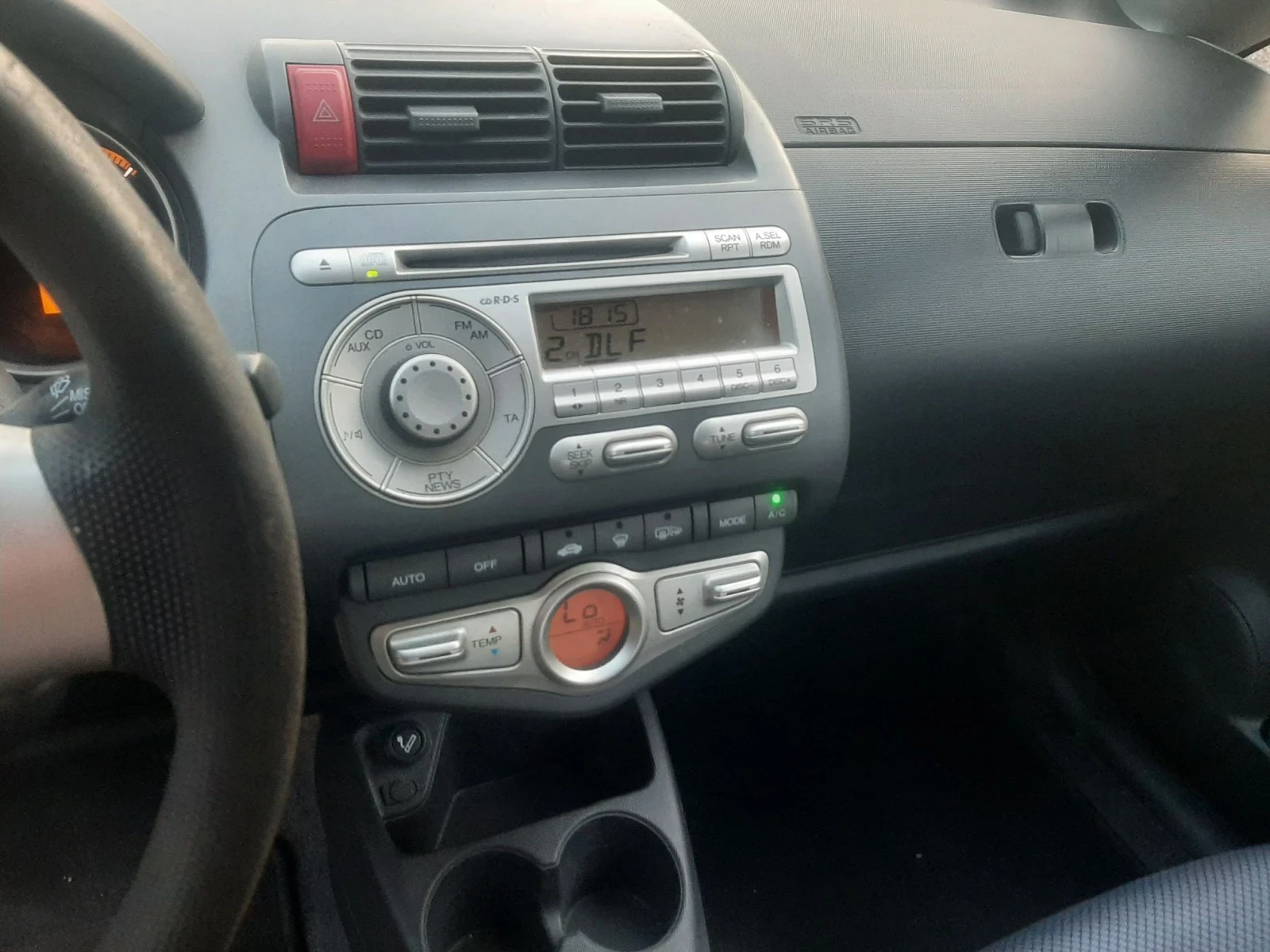 Honda Jazz, снимка 3 - Автомобили и джипове - 55663102