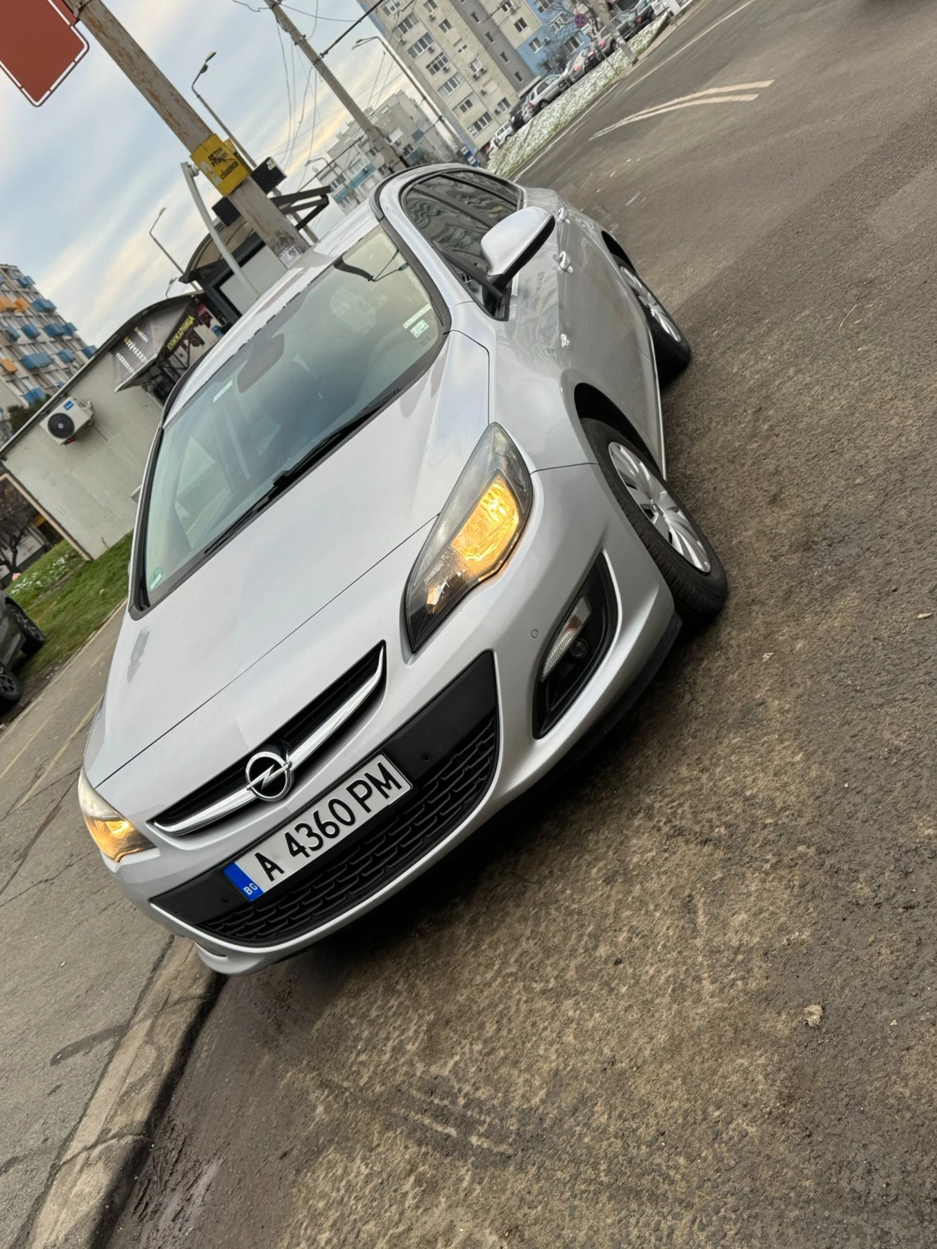 Opel Astra, снимка 2 - Автомобили и джипове - 55665927