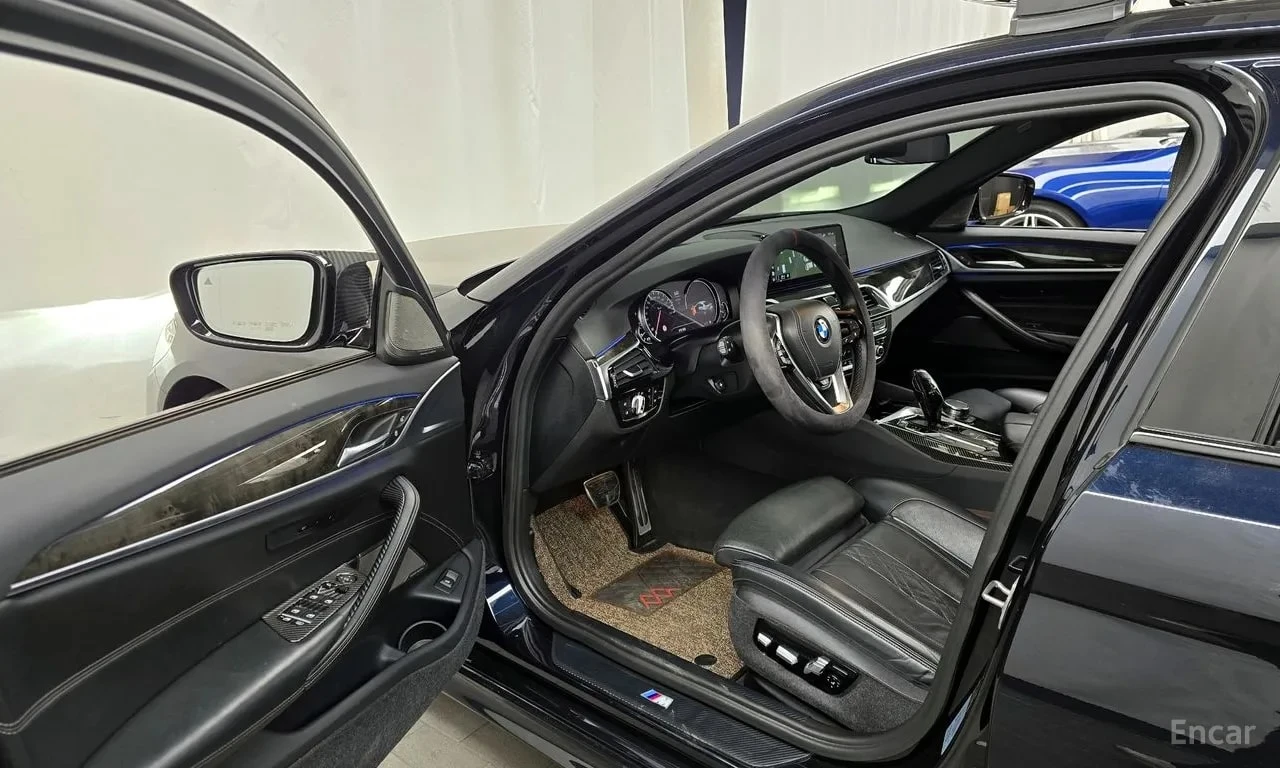 BMW 530 d M Sport Package * ОБДУХВАНЕ * КЕЙЛЕС * 360 * , снимка 10 - Автомобили и джипове - 55927538