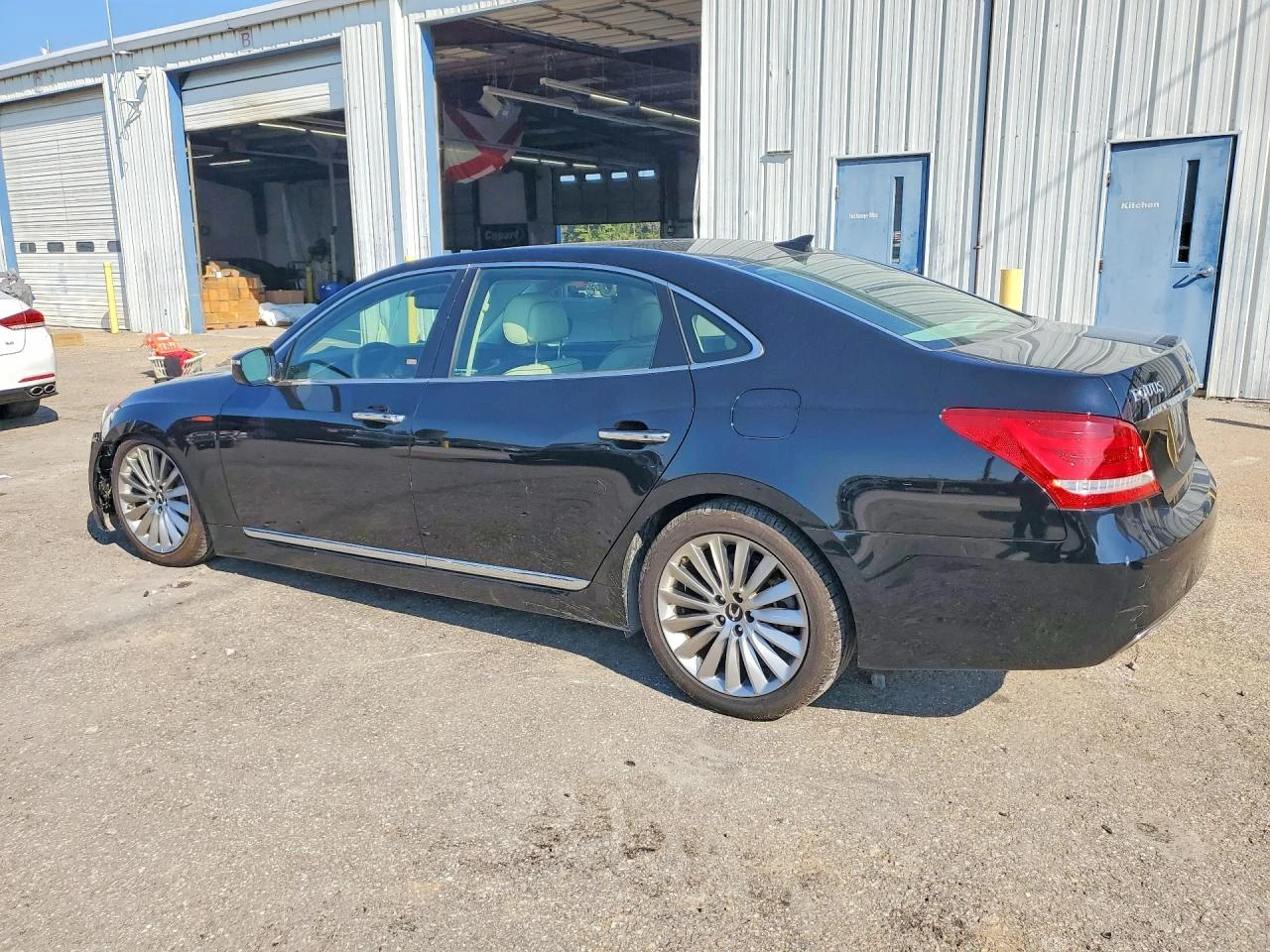 Hyundai Equus 5.0l Signature, снимка 2 - Автомобили и джипове - 56133898