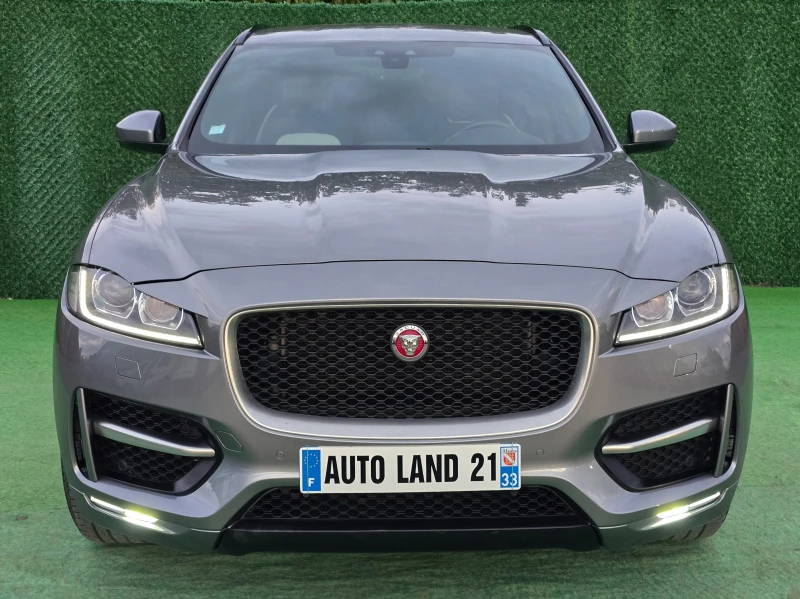 Jaguar F-PACE 3.0d* 300кс* 700hm* R-Sport* AWD* DIGITAL* 