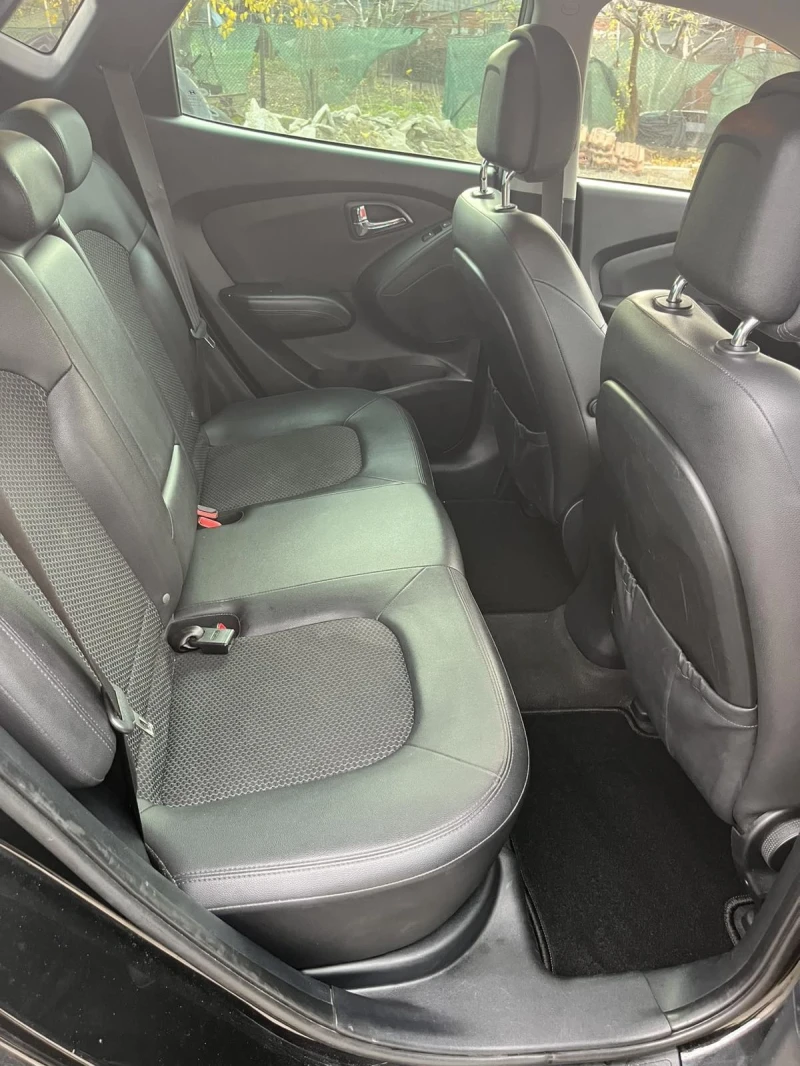 Hyundai IX35 CRDI , снимка 7 - Автомобили и джипове - 52657242