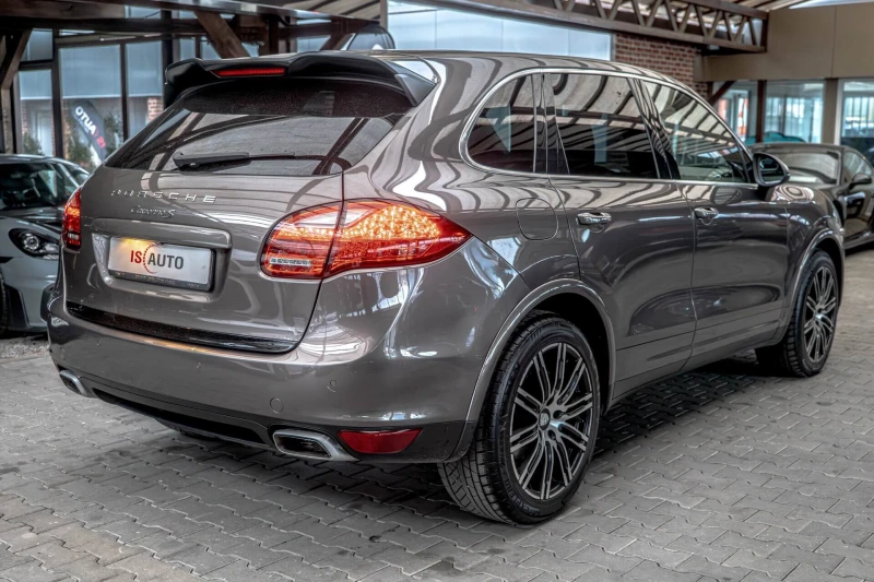 Porsche Cayenne 4.2TDI/PDLS/PCM/Камера/Подгрев/Панорама/Side Assis, снимка 5 - Автомобили и джипове - 53448386