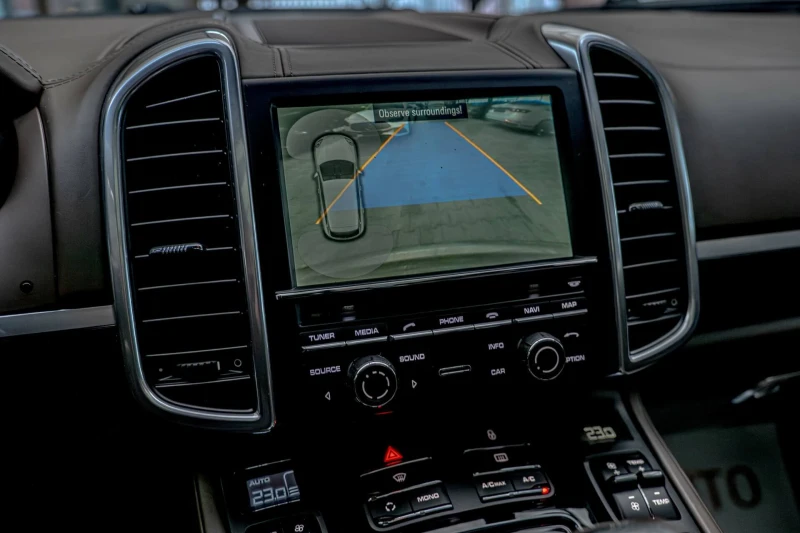 Porsche Cayenne 4.2TDI/PDLS/PCM/Камера/Подгрев/Панорама/Side Assis, снимка 11 - Автомобили и джипове - 53448386