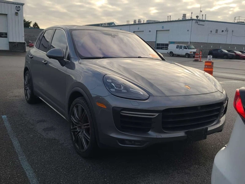 Porsche Cayenne * TURBO SPORT UTILITY 4D * ПОДГРЕВ* PANO* , снимка 2 - Автомобили и джипове - 53536904